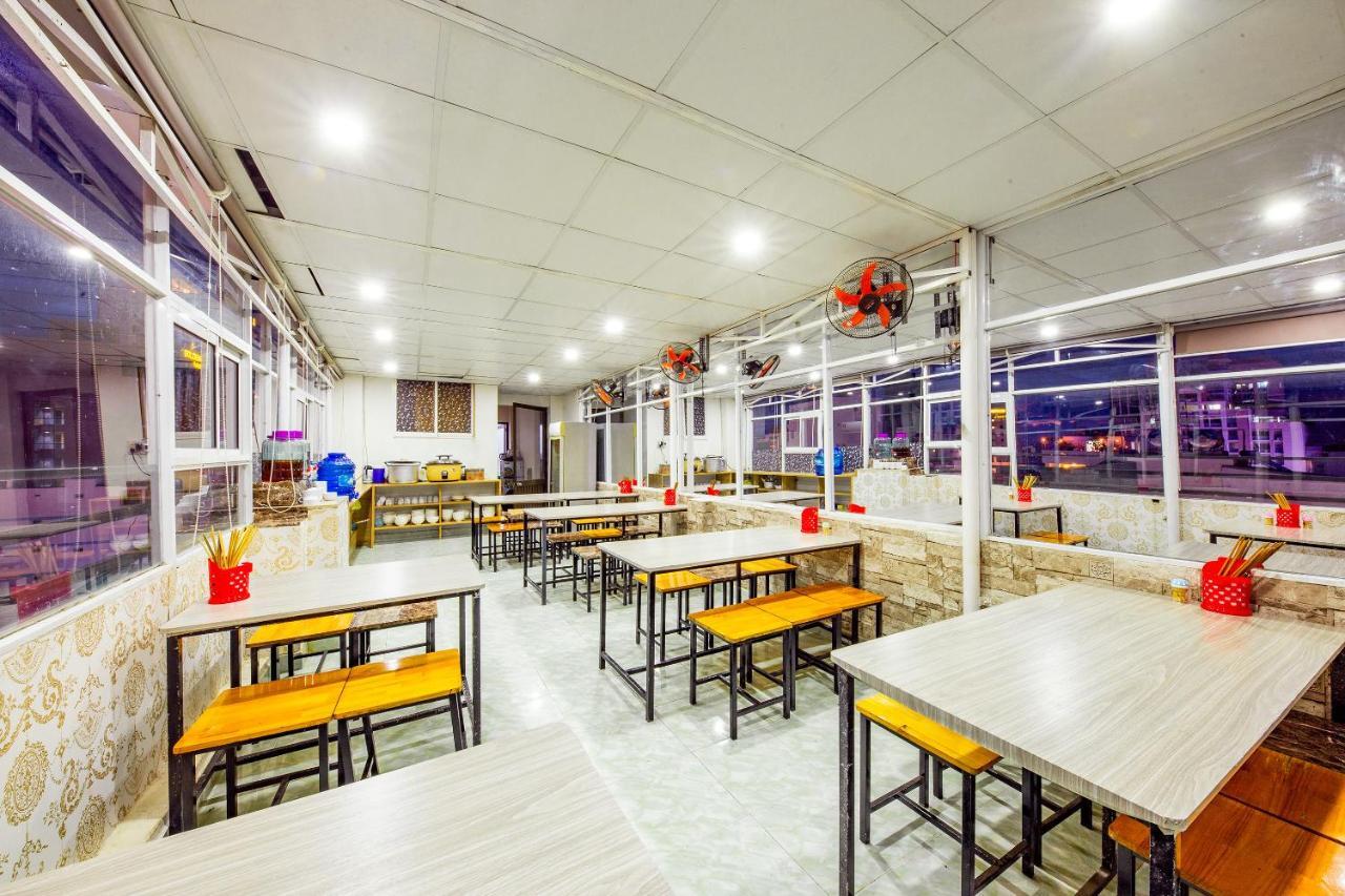 Oyo 243 Eden Hotel Nha Trang Luaran gambar